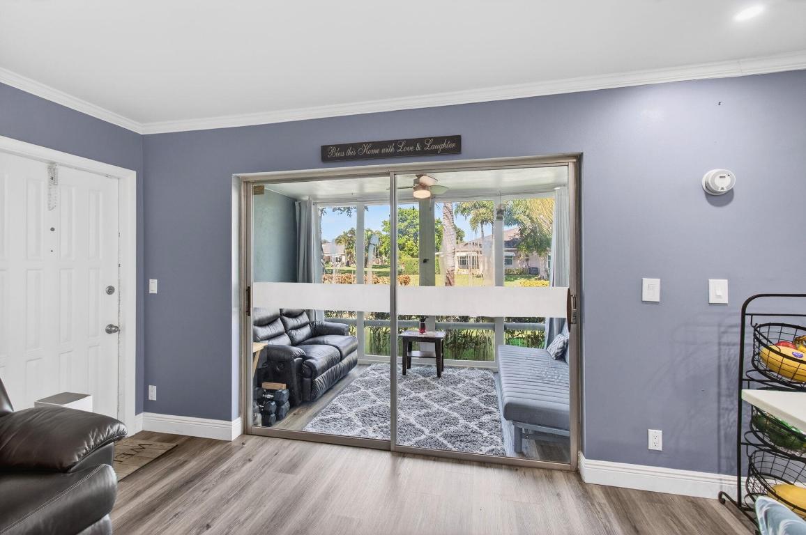 HIGH POINT OF DELRAY SEC 6 CONDO - Residential