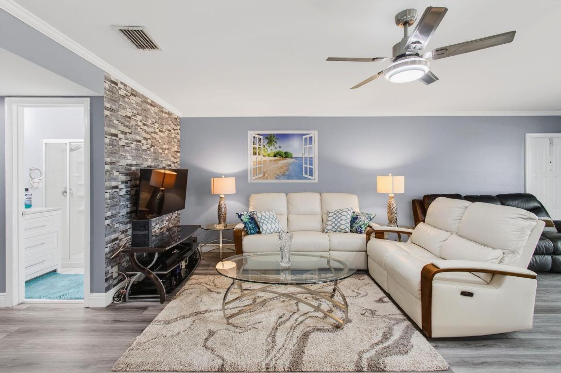 HIGH POINT OF DELRAY SEC 6 CONDO - Residential