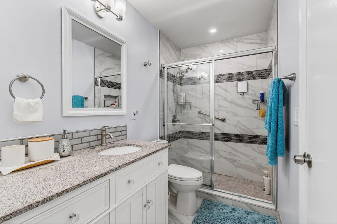 HIGH POINT OF DELRAY SEC 6 CONDO - Residential