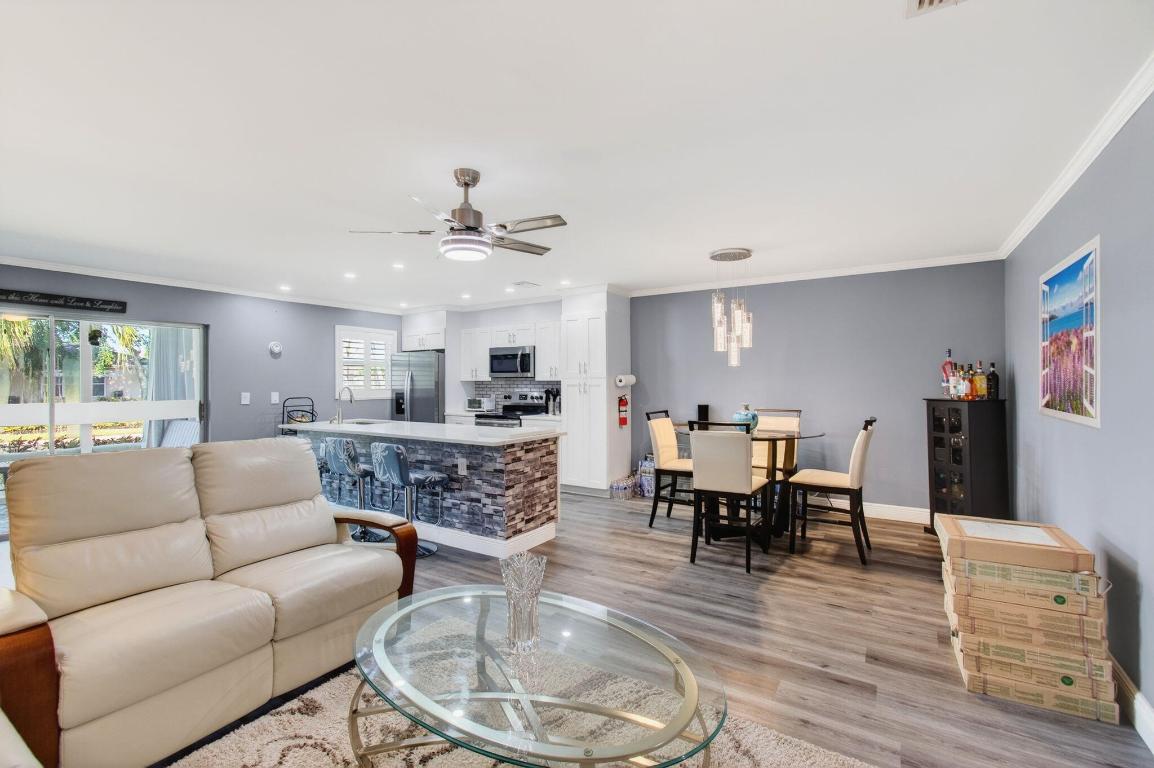 HIGH POINT OF DELRAY SEC 6 CONDO - Residential