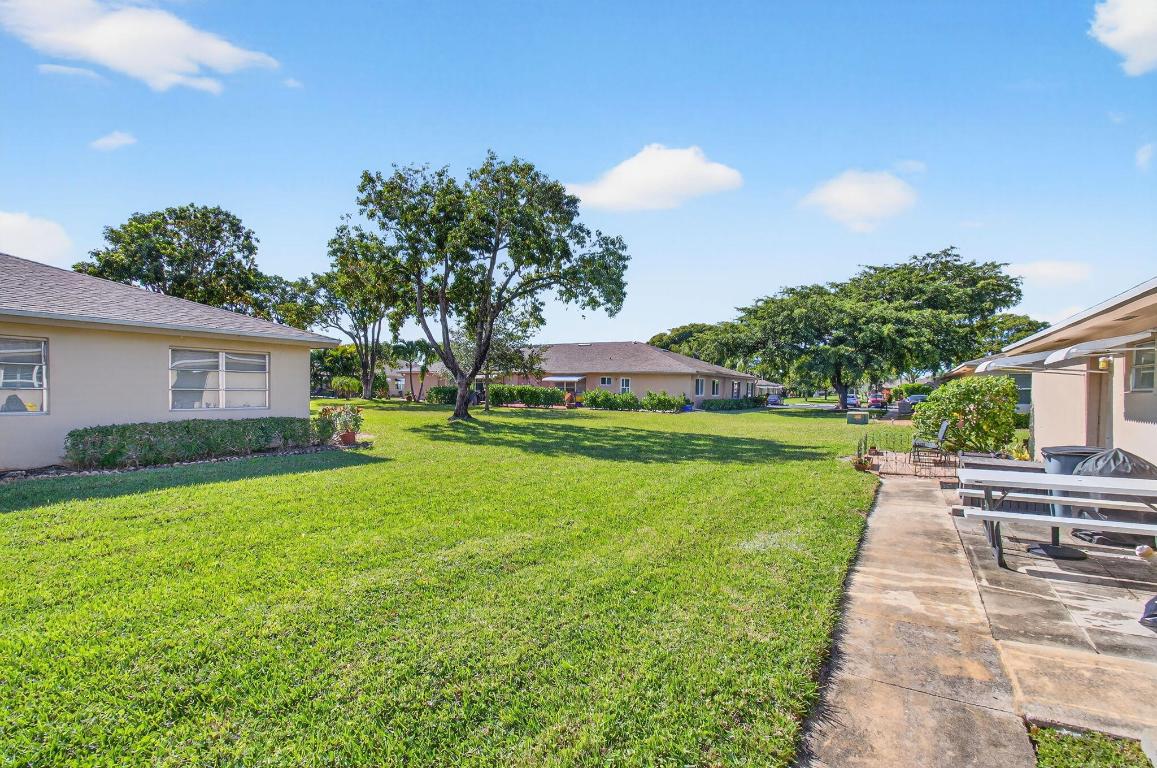 HIGH POINT OF DELRAY SEC 6 CONDO - Residential