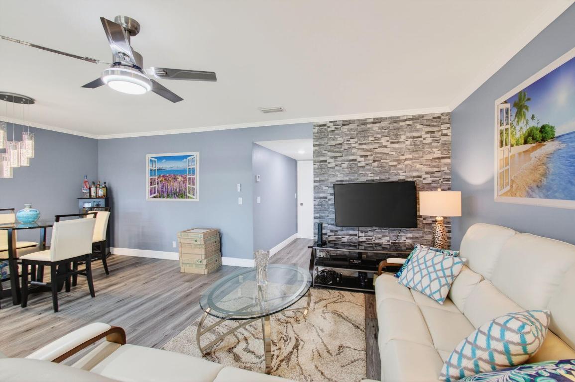 HIGH POINT OF DELRAY SEC 6 CONDO - Residential