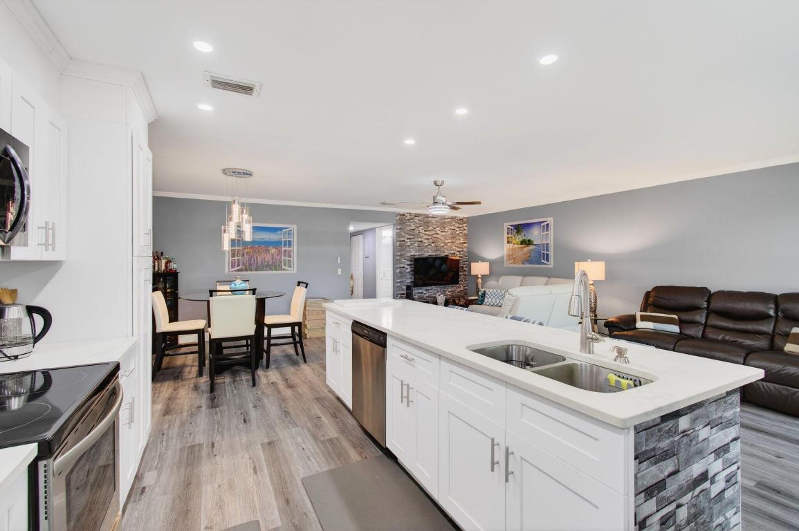 HIGH POINT OF DELRAY SEC 6 CONDO - Residential