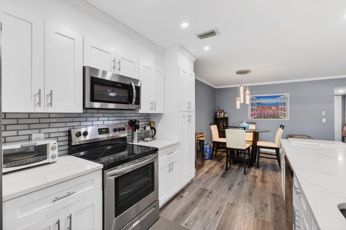 HIGH POINT OF DELRAY SEC 6 CONDO - Residential