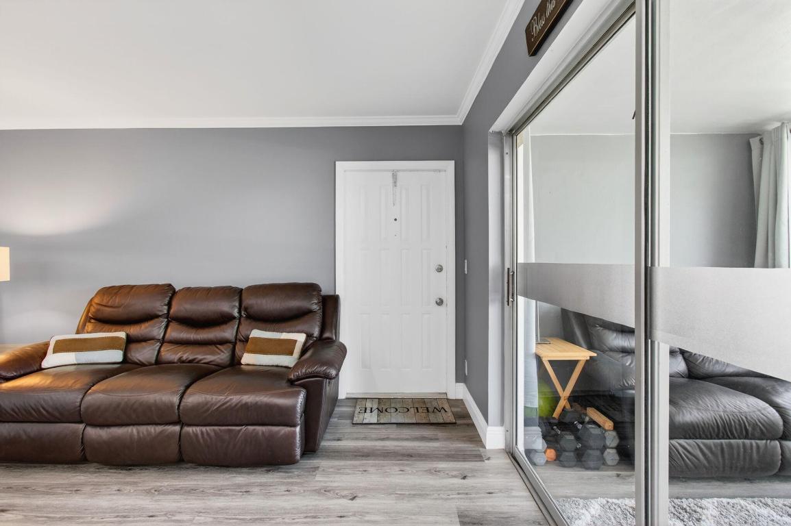 HIGH POINT OF DELRAY SEC 6 CONDO - Residential