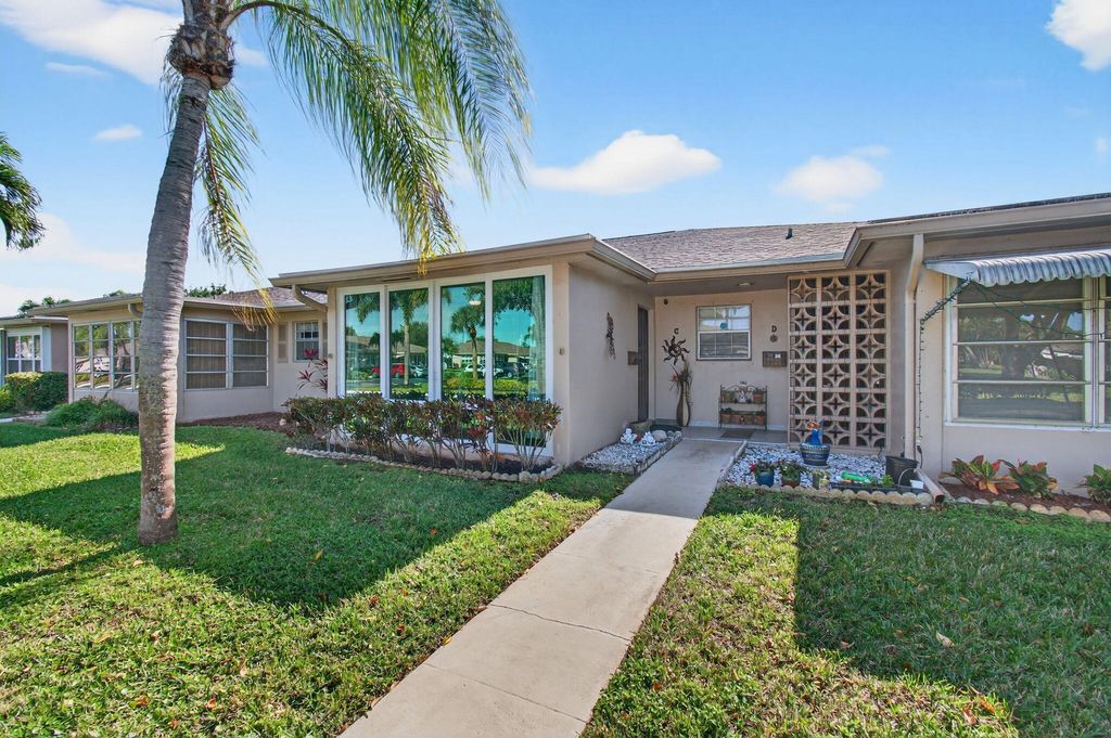 Photo of 1320 High Point Place S #C, Delray Beach, FL 33445 (MLS # R11155859)
