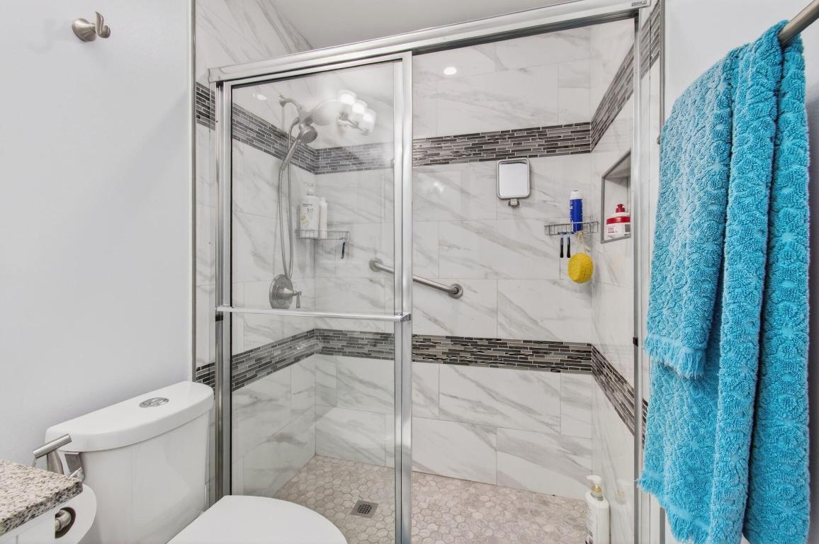 HIGH POINT OF DELRAY SEC 6 CONDO - Residential