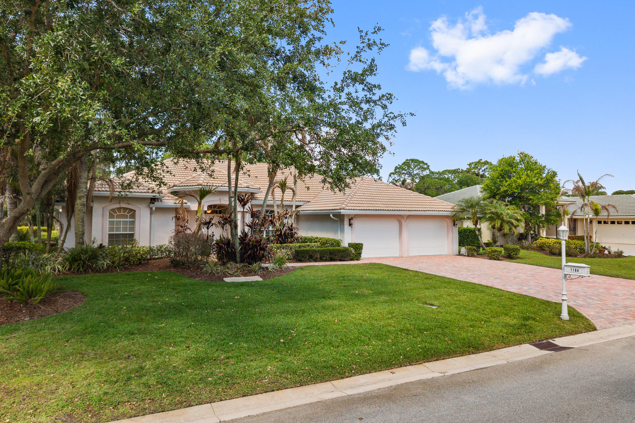 COUNTRY CLUB ESTATES PARCEL 8 PHASE 1 - Residential