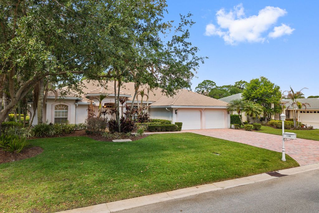 Photo of 1184 SW Mirror Lake Cove, Port Saint Lucie, FL 34986 (MLS # B26023676)
