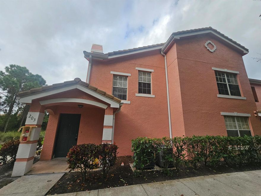 Beautiful condo on the 2nd floor, newly painted, with almost new appliances. It includes 2 bedrooms, 2 bathrooms, and 1 balcony. The property is located in a gated community with a nice view and amenities such as a clubhouse, swimming pool, tennis court, and fitness center.The location is near several points of interest, including restaurants, a shopping center, movies, Mets Stadium, I-95, PGA Golf, and Tradition Field.