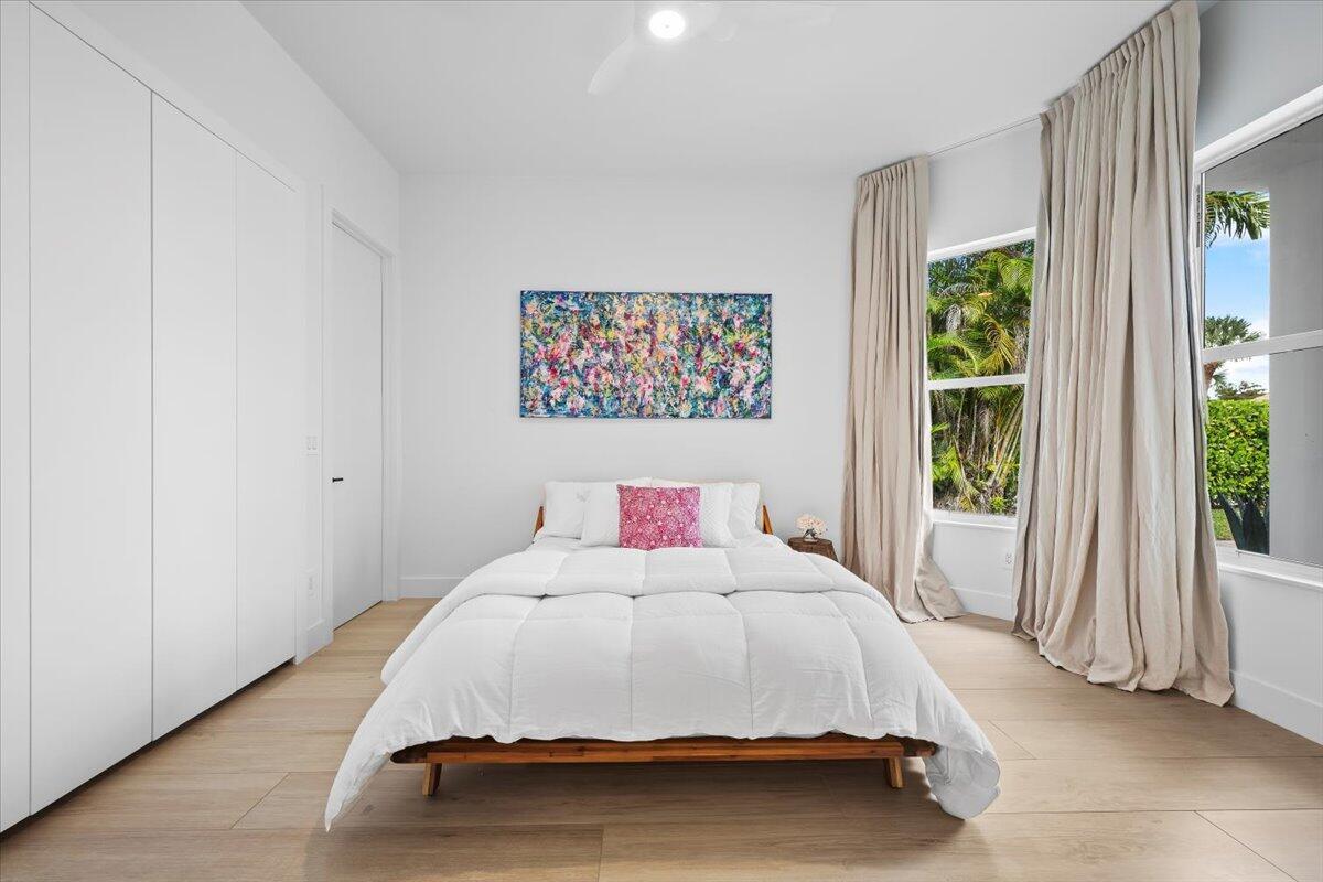 SHADY OAKS OF PALM BEACH - Residential