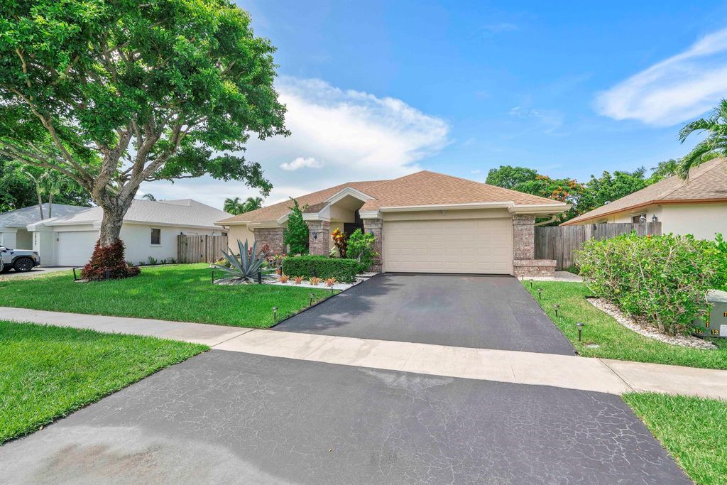 Photo of 10187 182nd Court S, Boca Raton, FL 33498 (MLS # R11106305)
