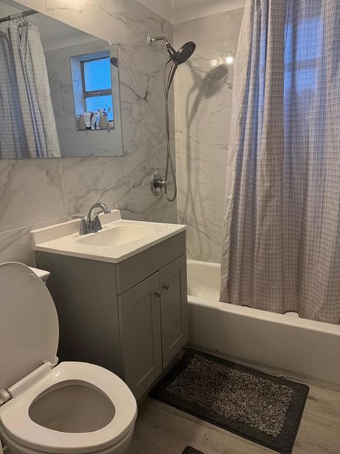 958 W 4th Street Riviera Beach FL 33404