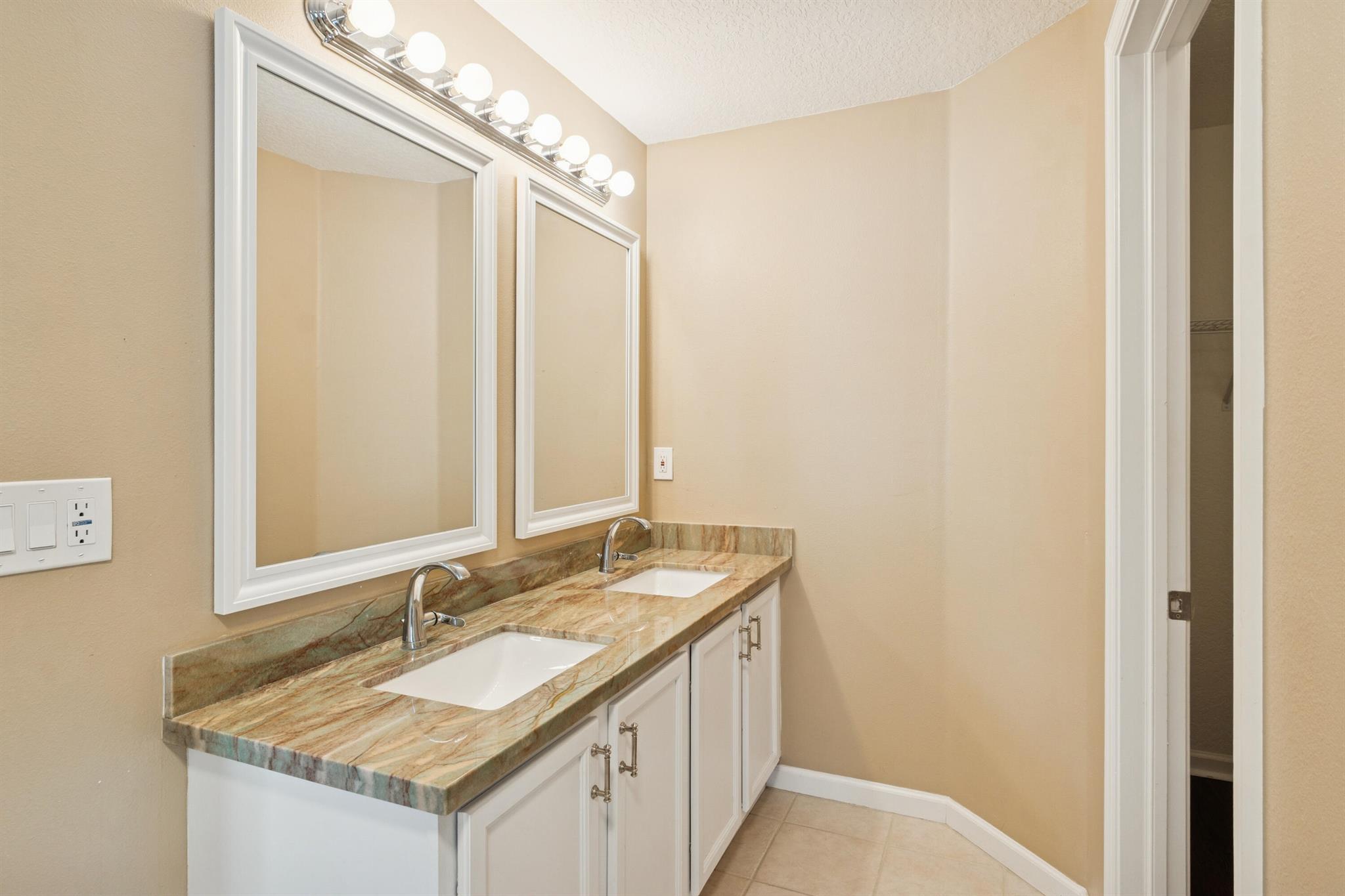 PENNOCK LANDING - Residential