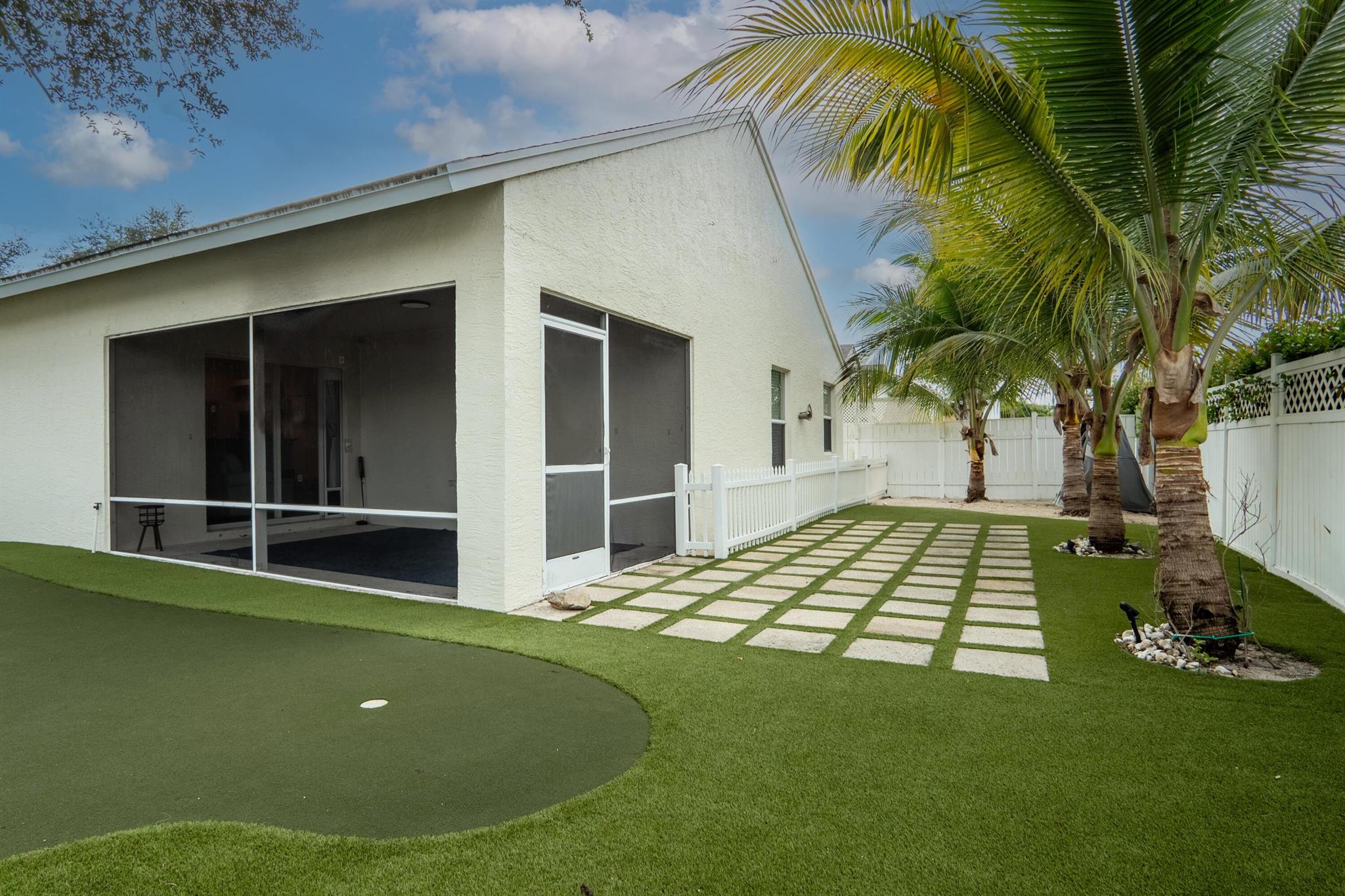 PENNOCK LANDING - Residential