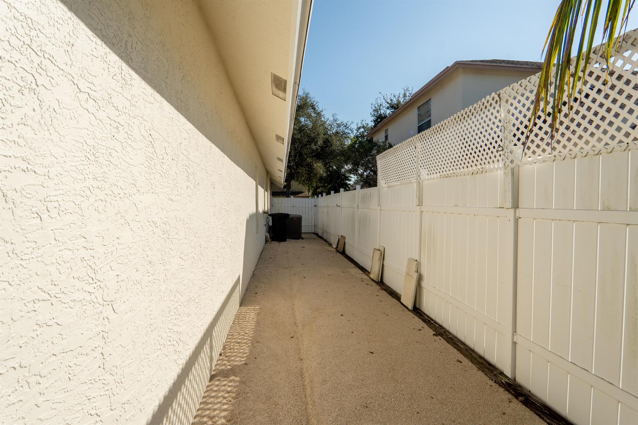 139 Pennock Landing Circle