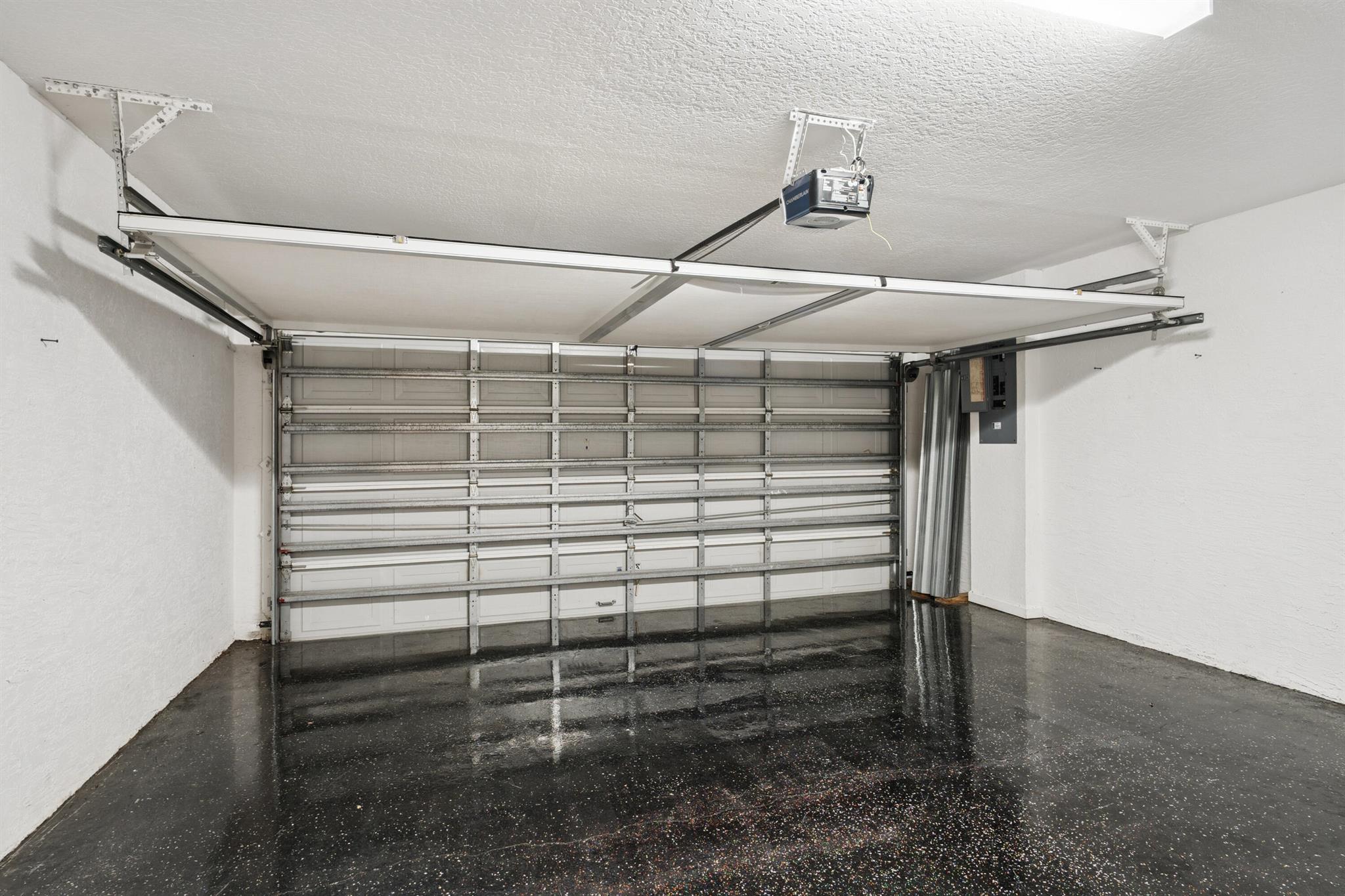 PENNOCK LANDING - Residential