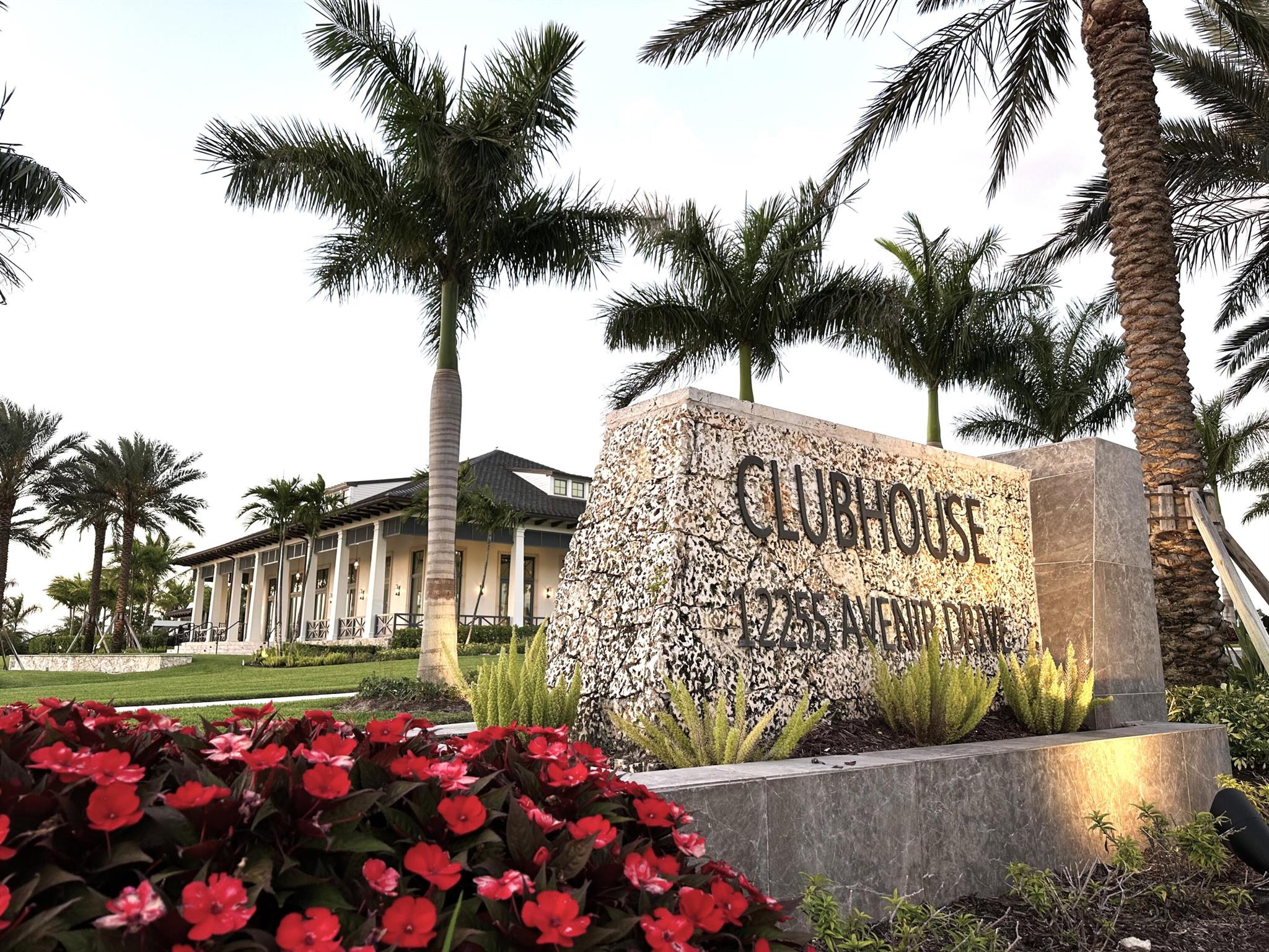 CORAL ISLES - Residential