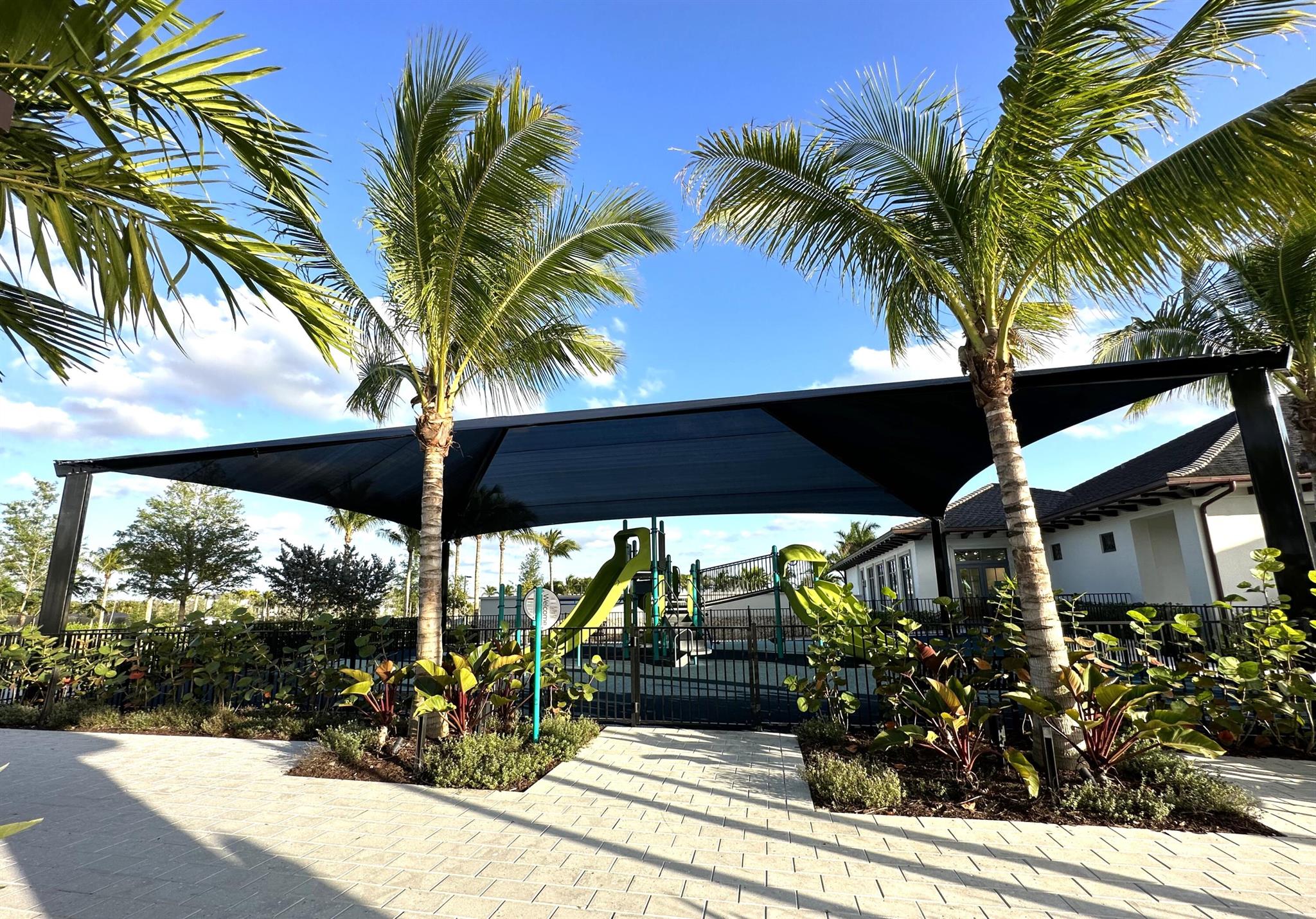 CORAL ISLES - Residential