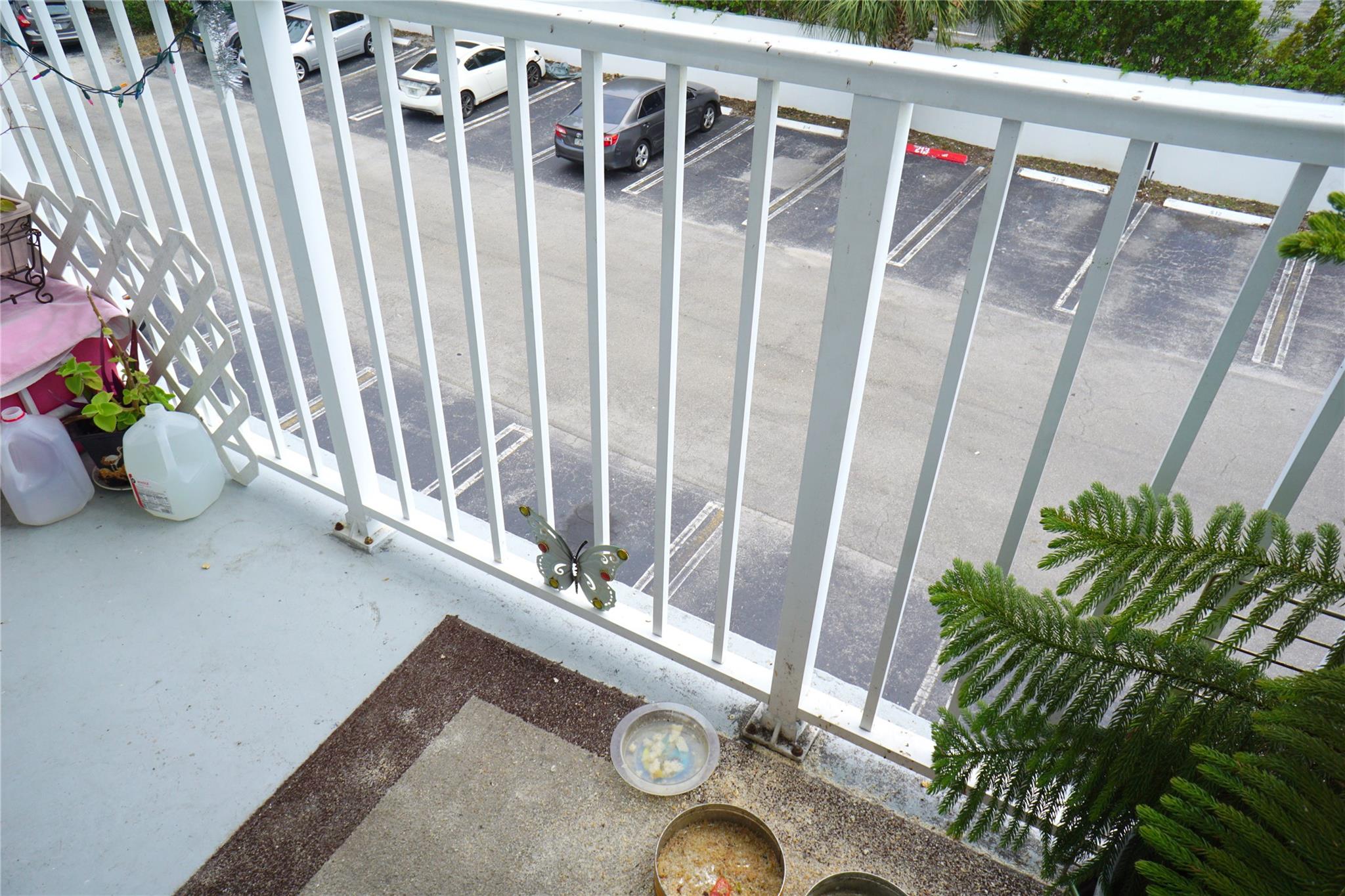 Tall Trees Condo # 314 - Residential