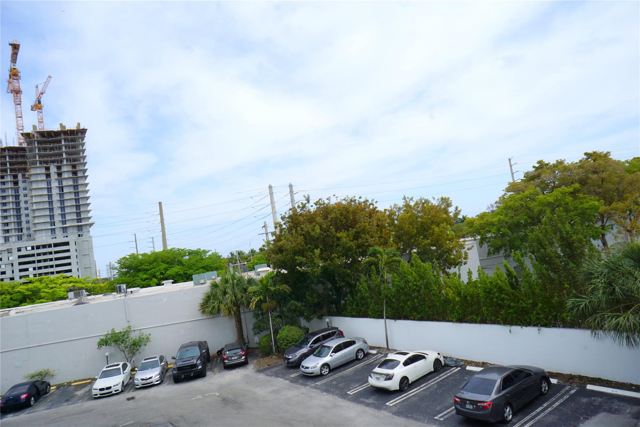 Tall Trees Condo # 314 - Residential