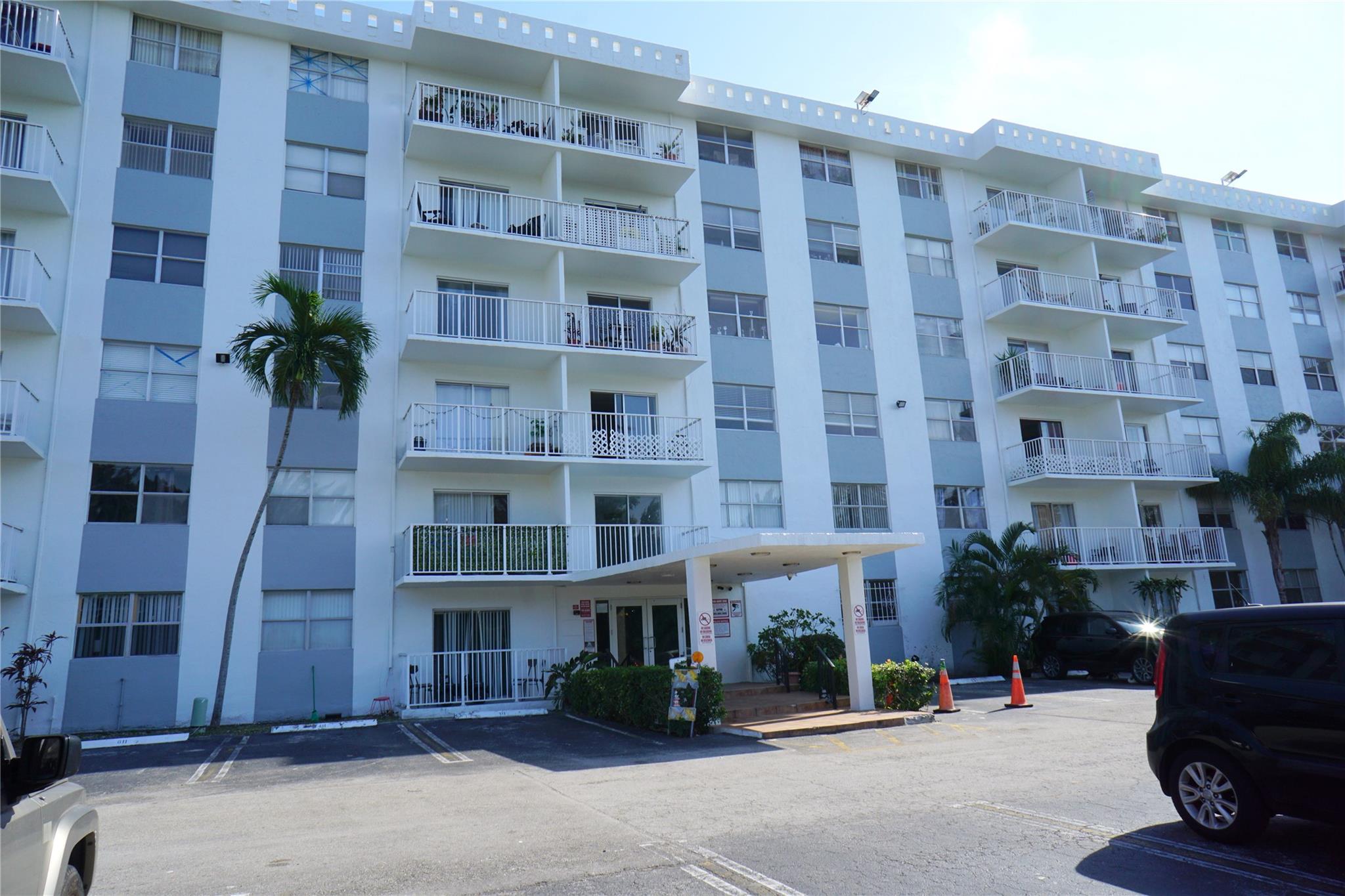 Tall Trees Condo # 314 - Residential