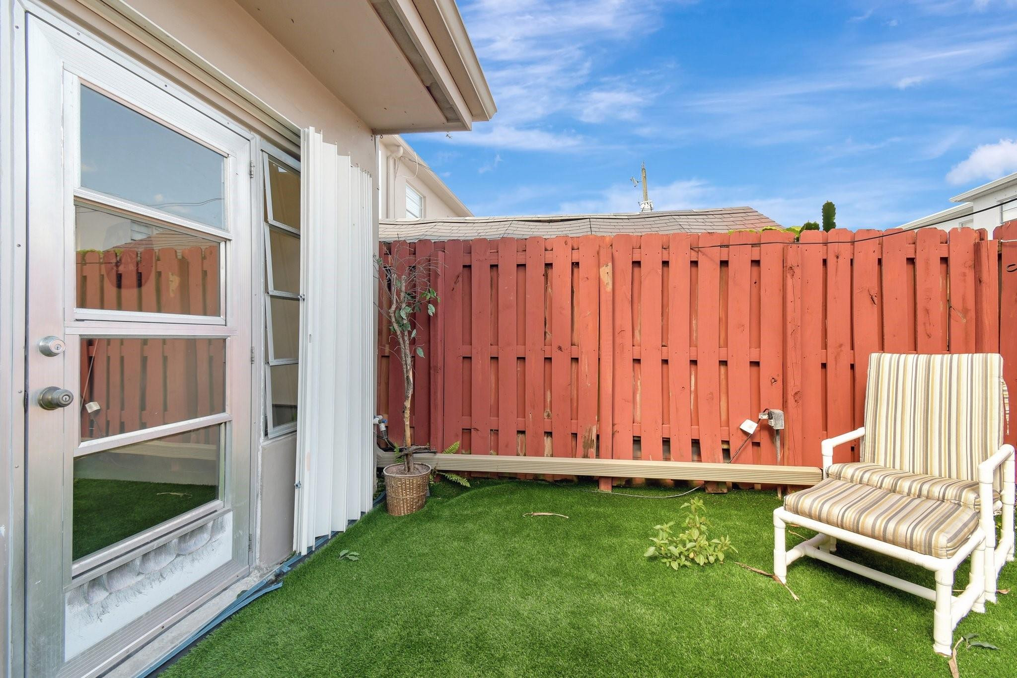 TOWNHOUSES AT NOVA 2 - Residential