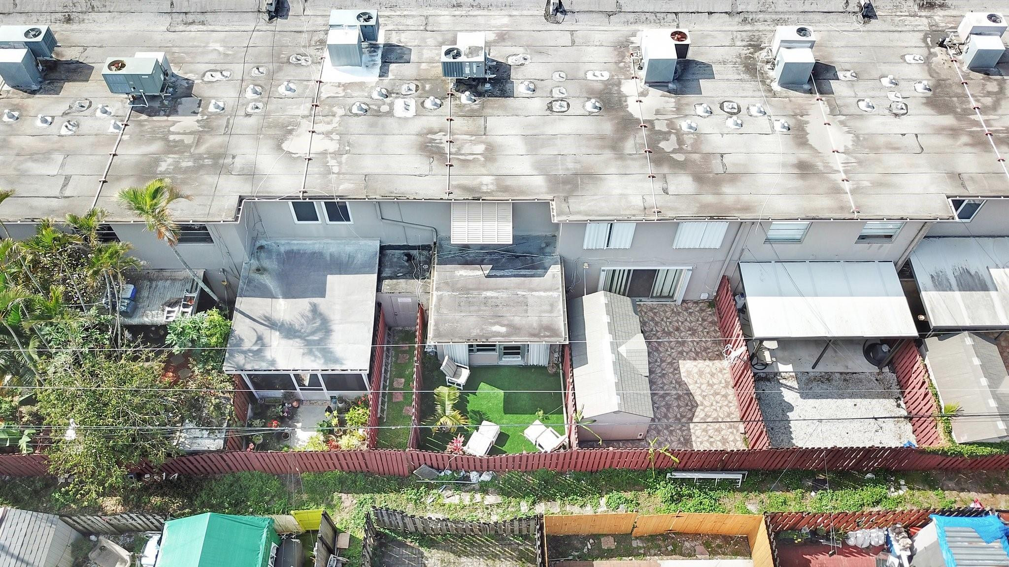 TOWNHOUSES AT NOVA 2 - Residential