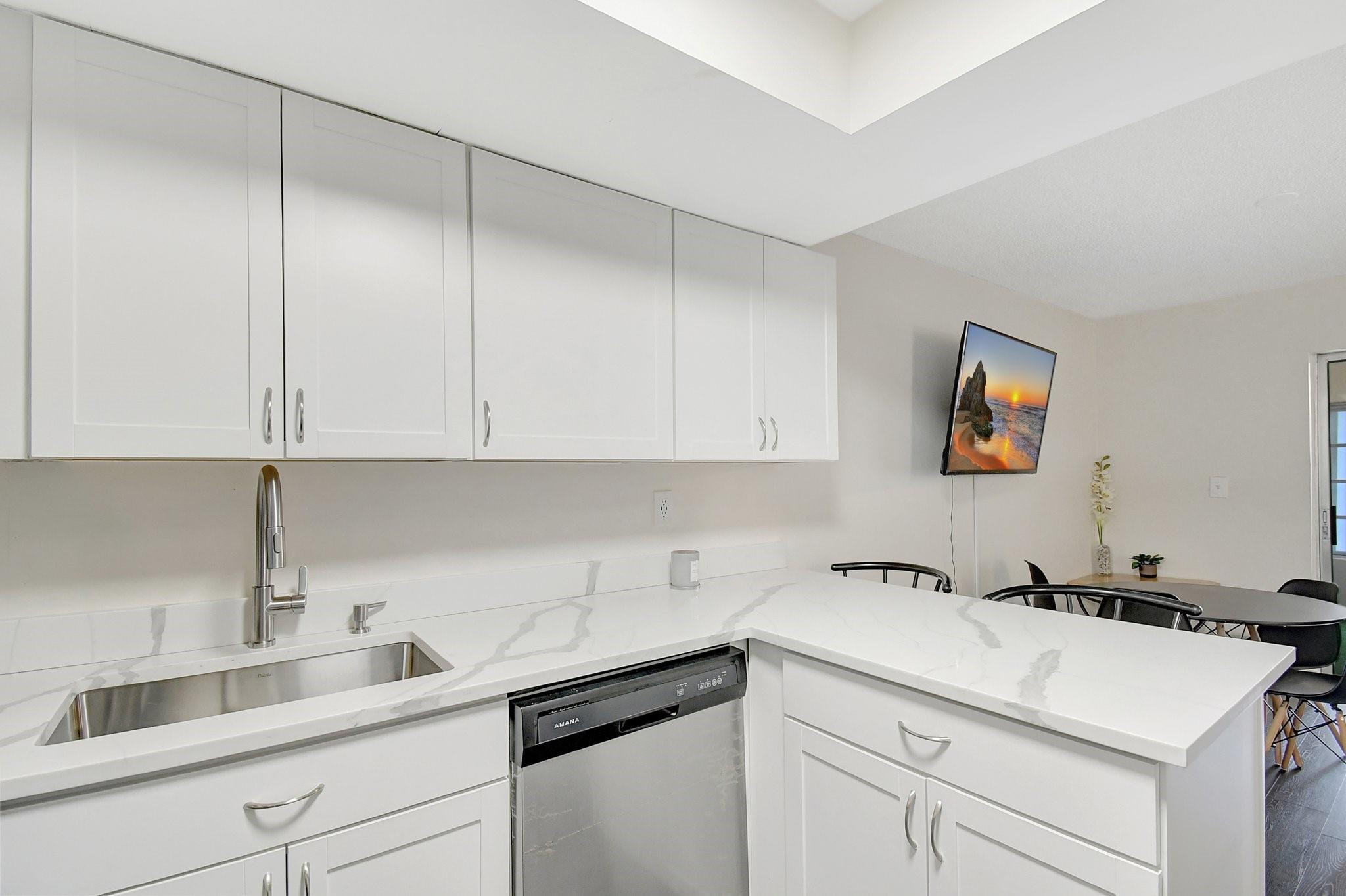 TOWNHOUSES AT NOVA 2 - Residential