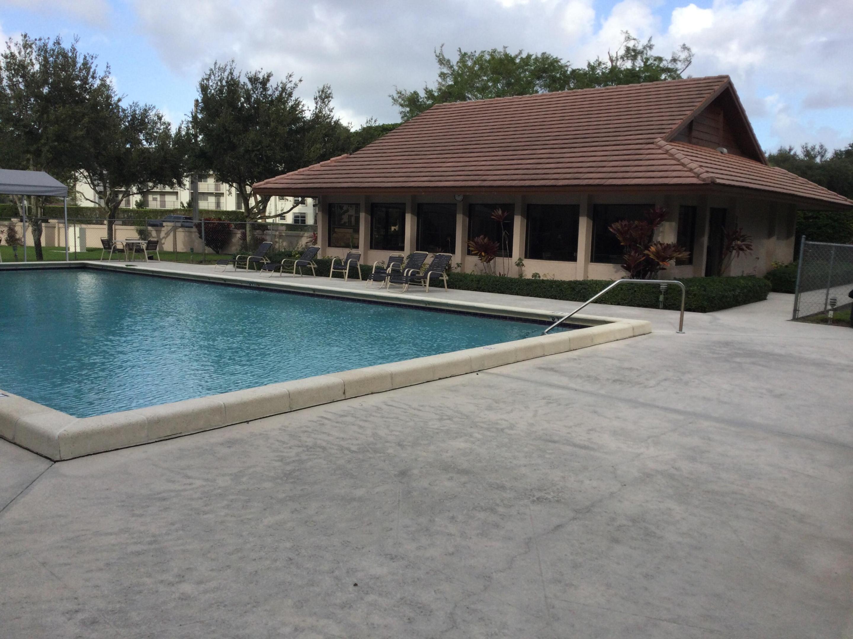 1920 Sabal Palm Drive Apt 105