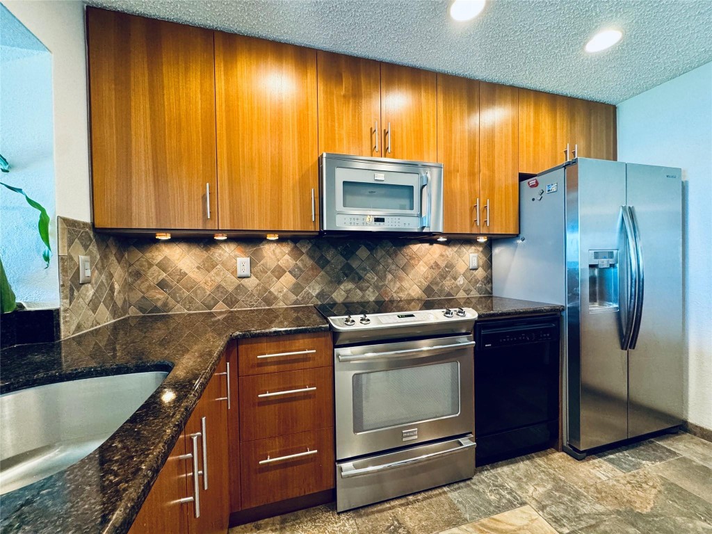 Royal Palm Acres 7th Sec - Residential Lease