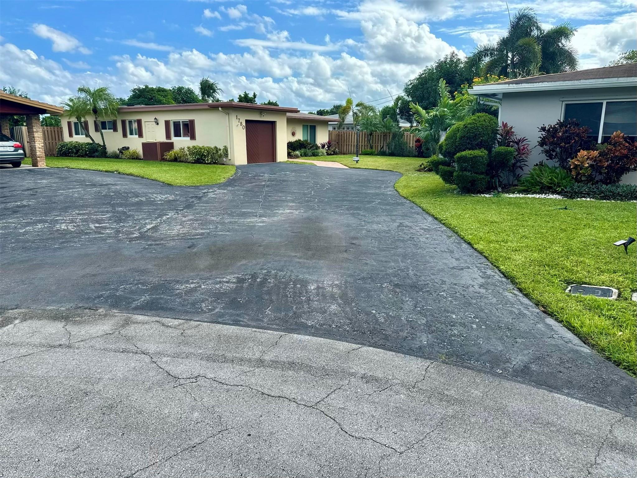 Royal Palm Acres 7th Sec - Residential Lease