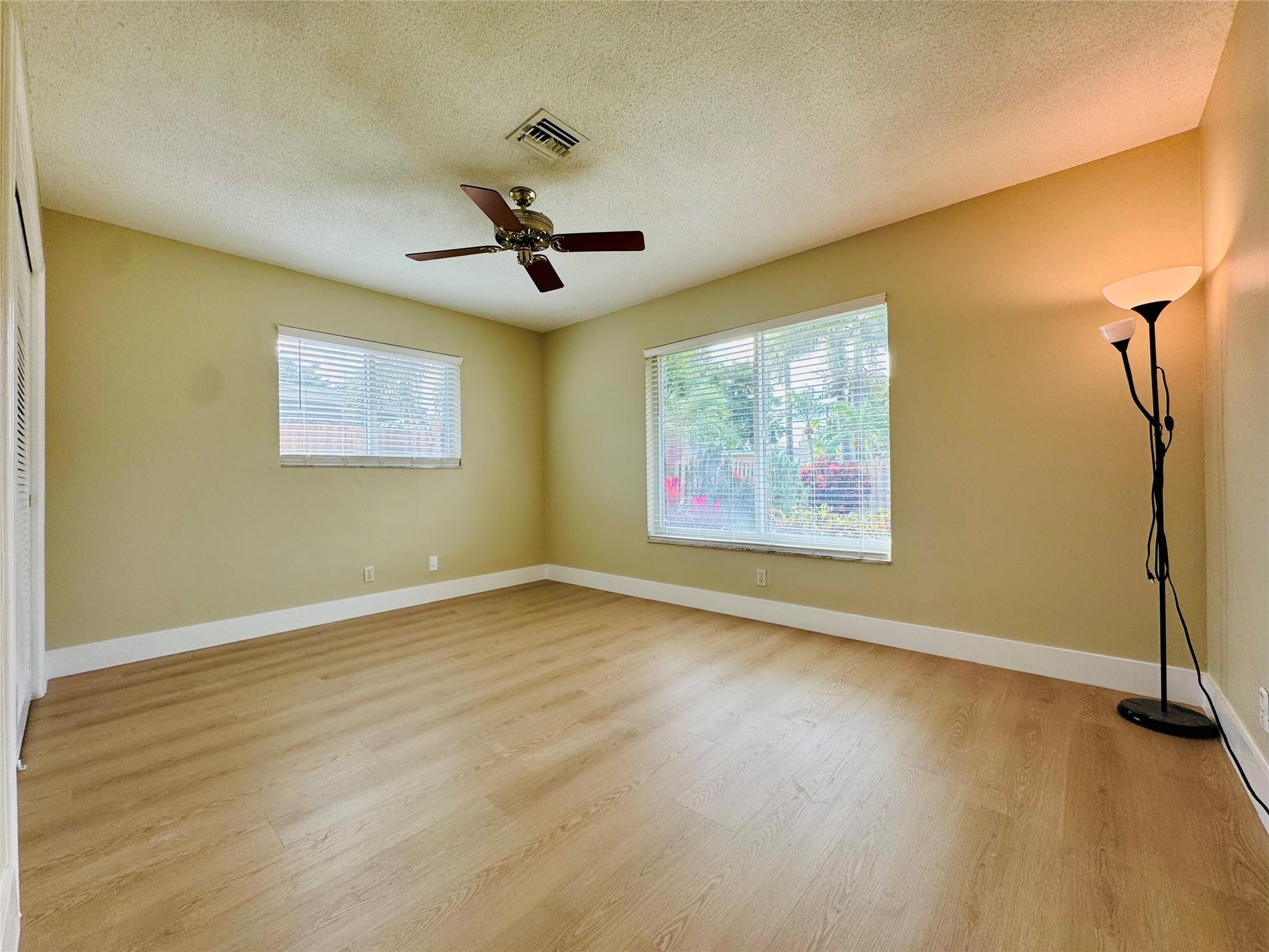 Royal Palm Acres 7th Sec - Residential Lease