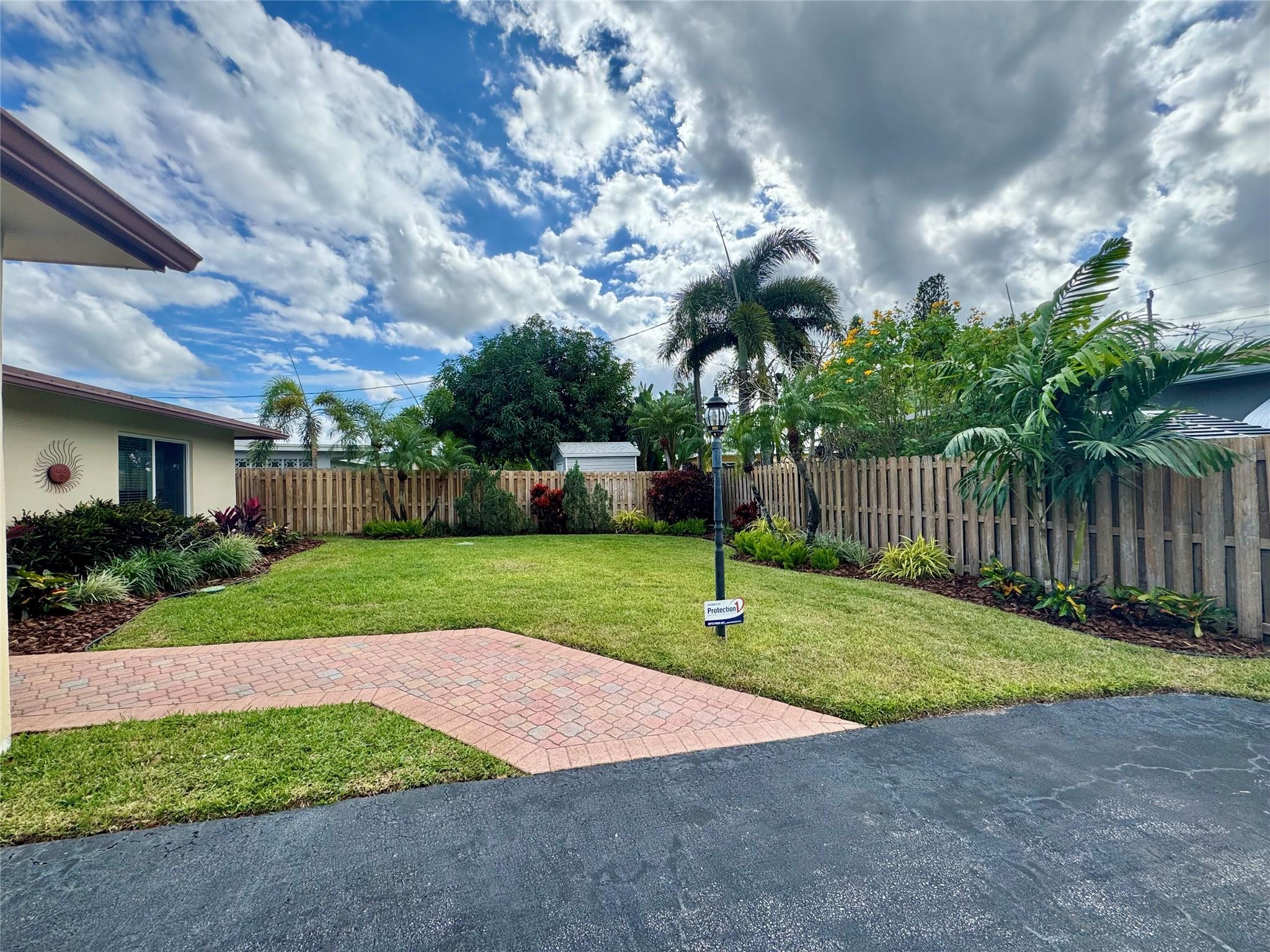 Royal Palm Acres 7th Sec - Residential Lease