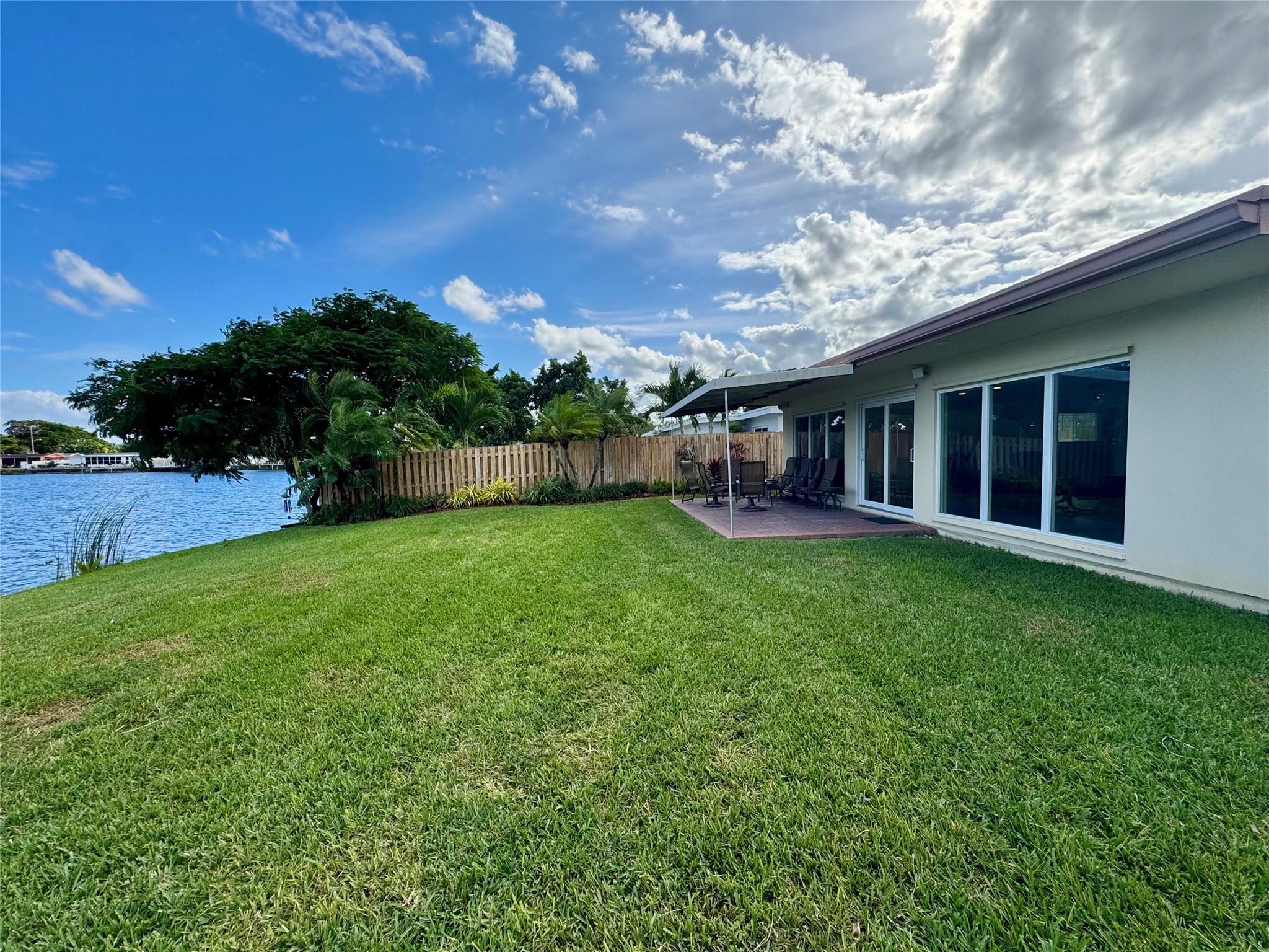 Royal Palm Acres 7th Sec - Residential Lease