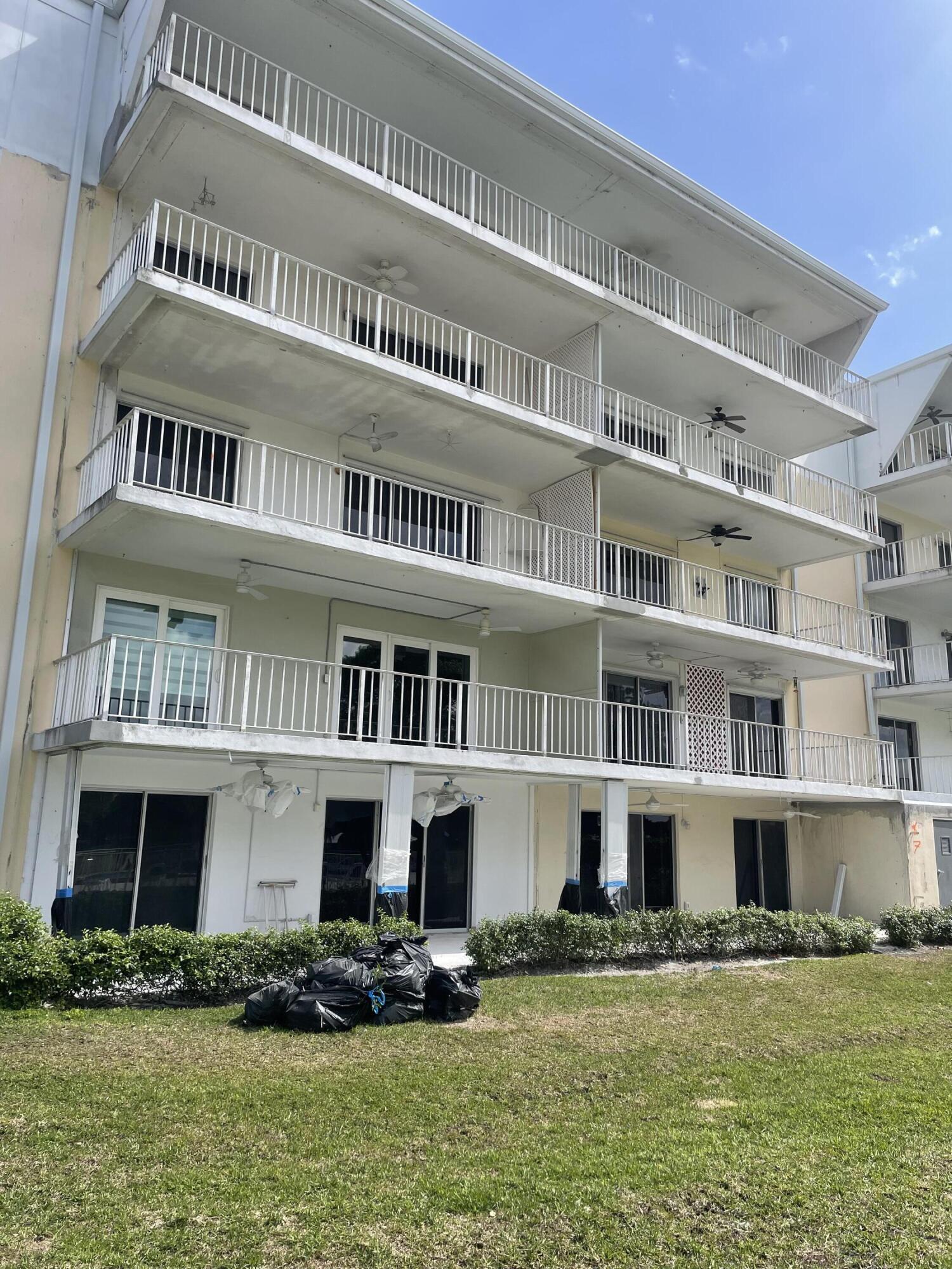 ATLANTIS SHERBROOKE VILLAS EAST CONDO - Residential Lease