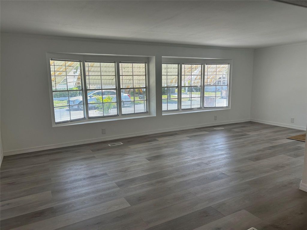 Photo of 5337 NW 1st Avenue, Deerfield Beach, FL 33064 (MLS # F10496920)