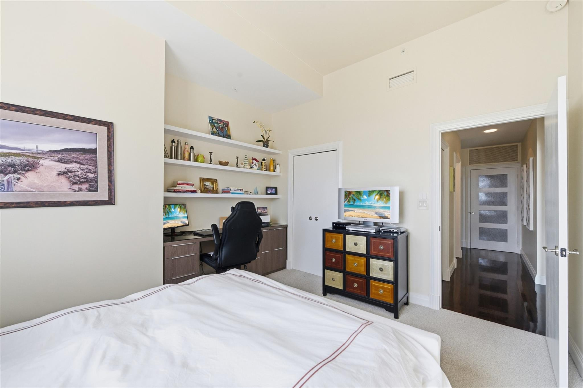 Tides at Bridgeside Sq - Residential