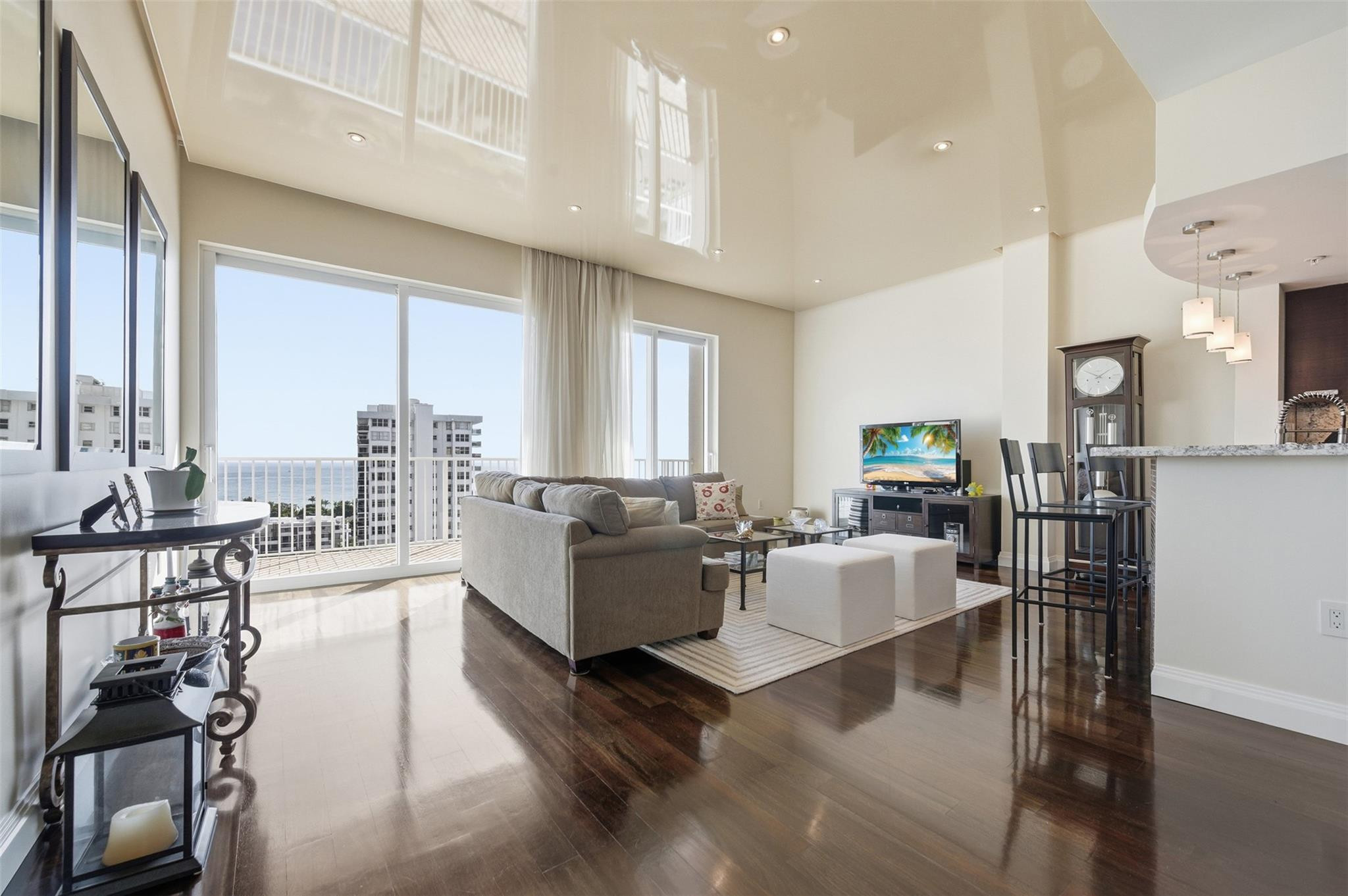 Tides at Bridgeside Sq - Residential