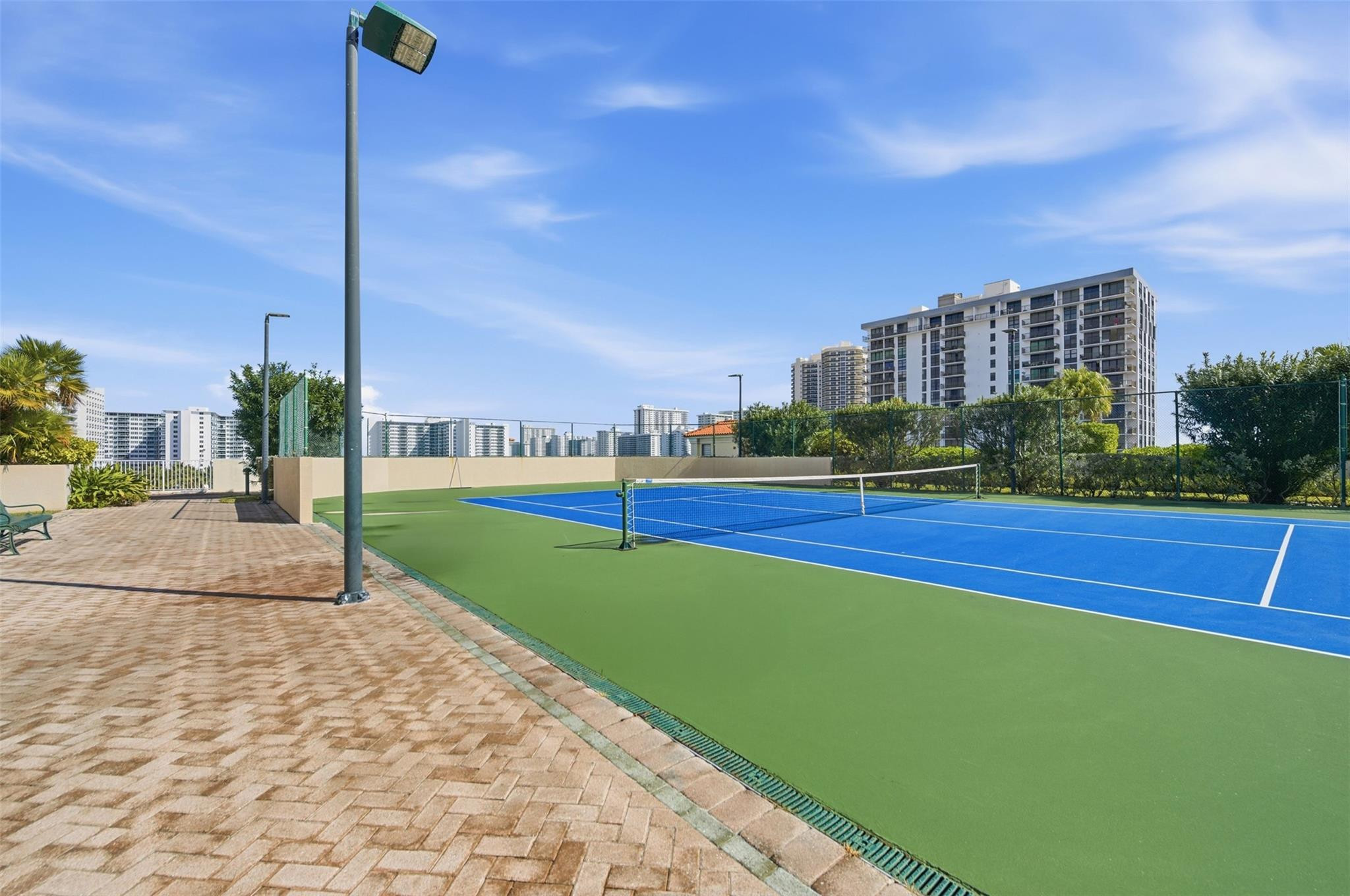 Tides at Bridgeside Sq - Residential