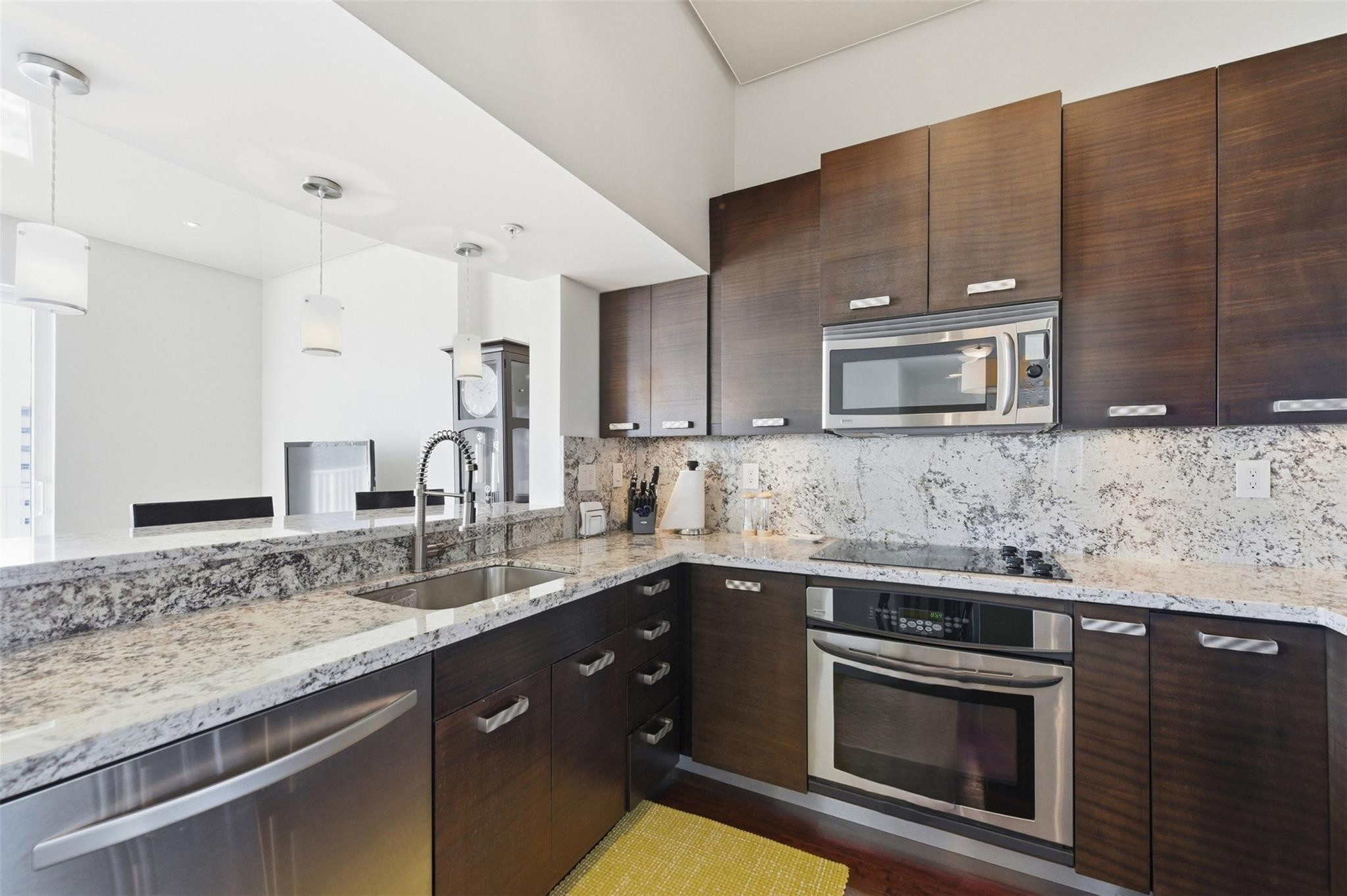 Tides at Bridgeside Sq - Residential