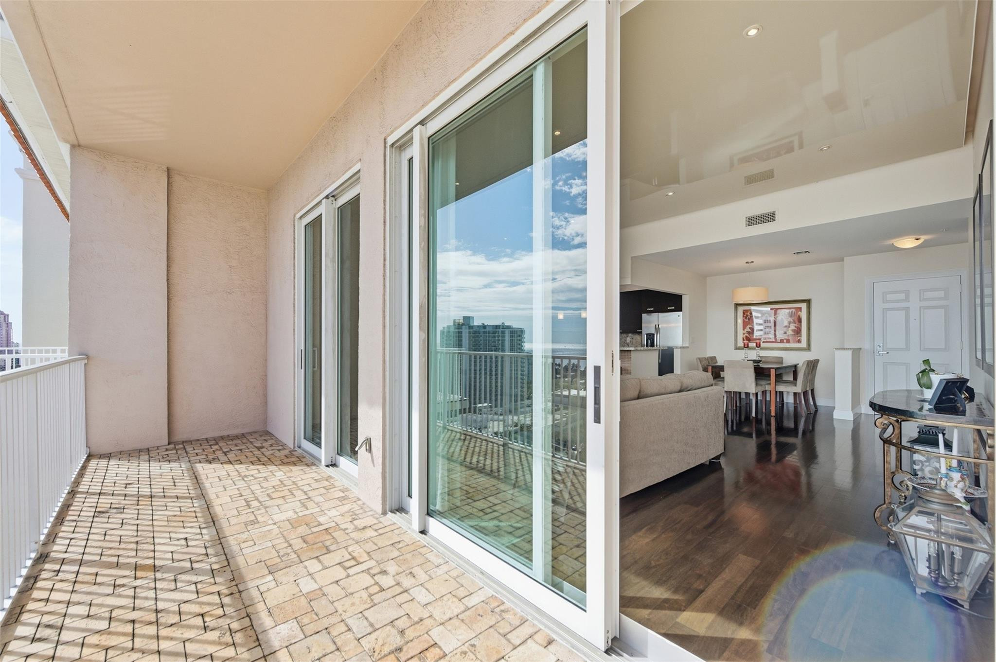 Tides at Bridgeside Sq - Residential