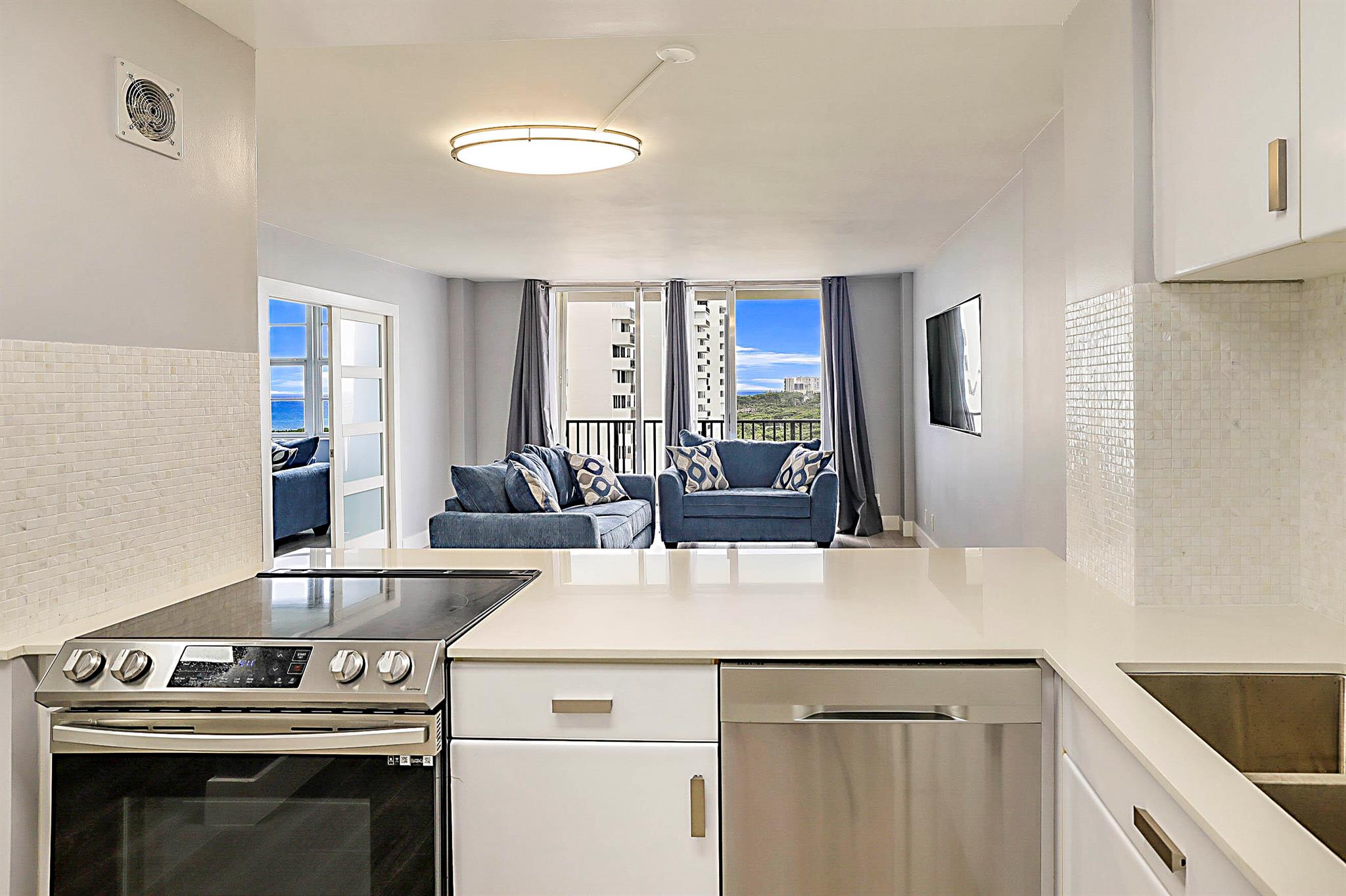 BOCA TOWERS CONDO PORTION - Residential Lease