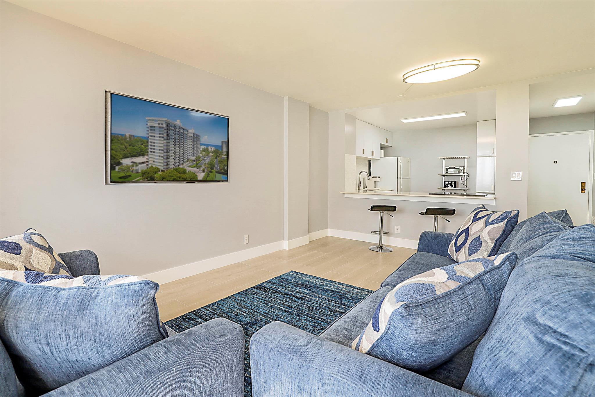 BOCA TOWERS CONDO PORTION - Residential Lease