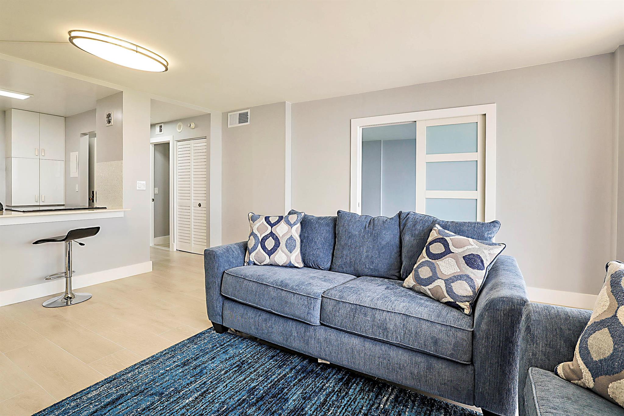 BOCA TOWERS CONDO PORTION - Residential Lease