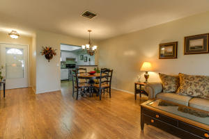 CRESTHAVEN VILLAS - Residential