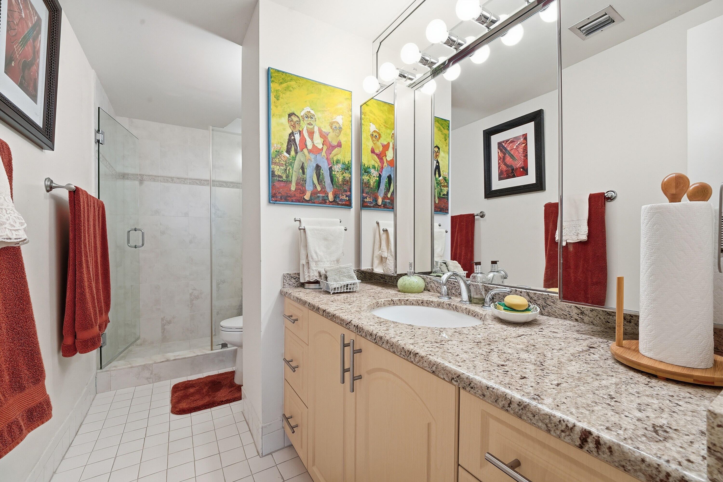 HILLCREST EAST NO 25 CONDO - Residential