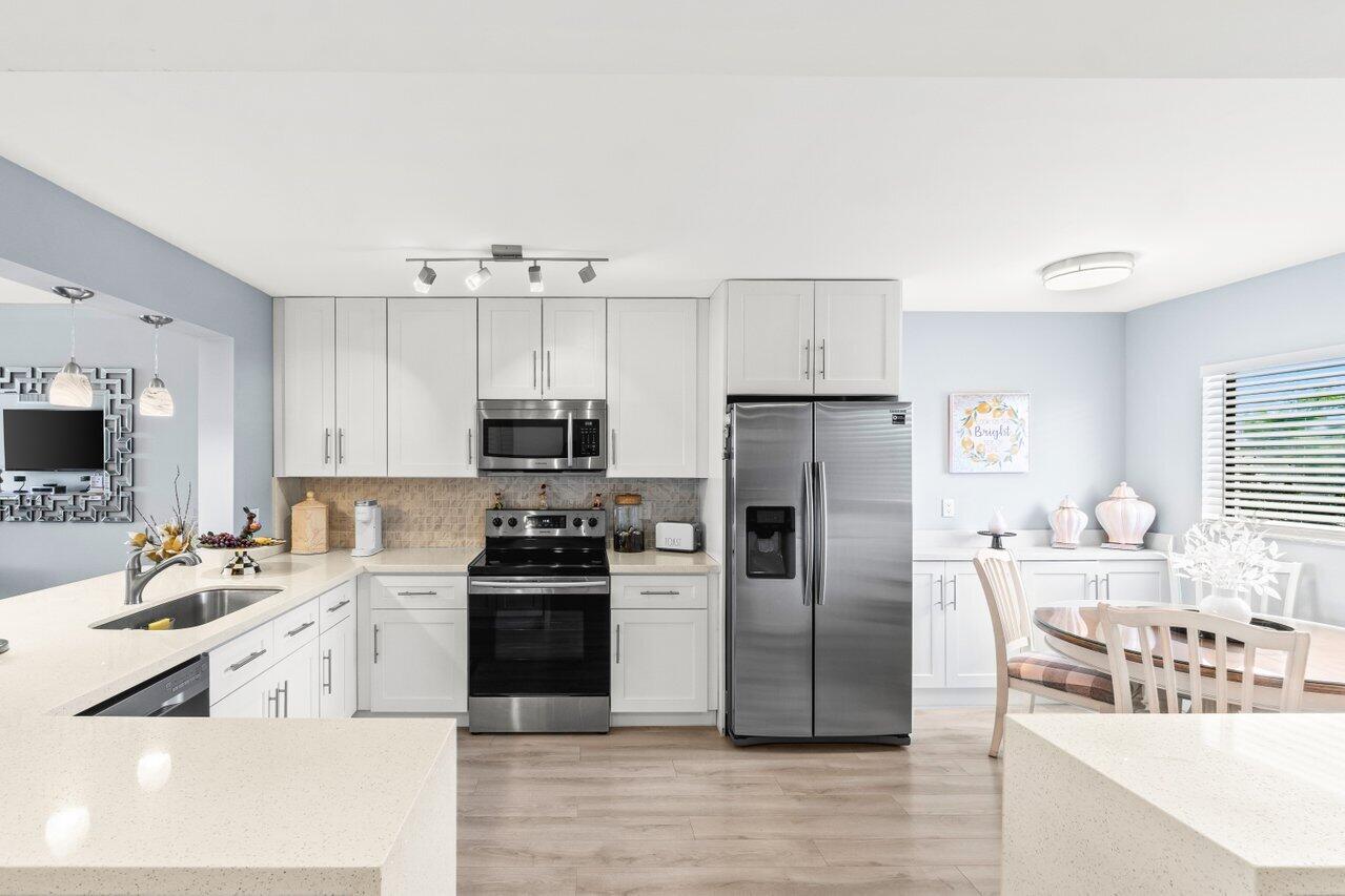 15075 Witney Road 312