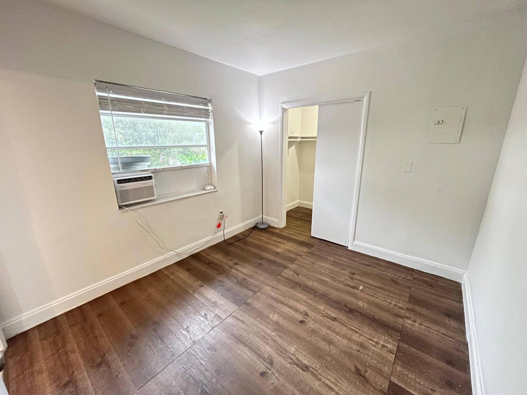 Photo of 1302 S FEDERAL Highway #1, Lake Worth Beach, FL 33460 (MLS # B26092406)