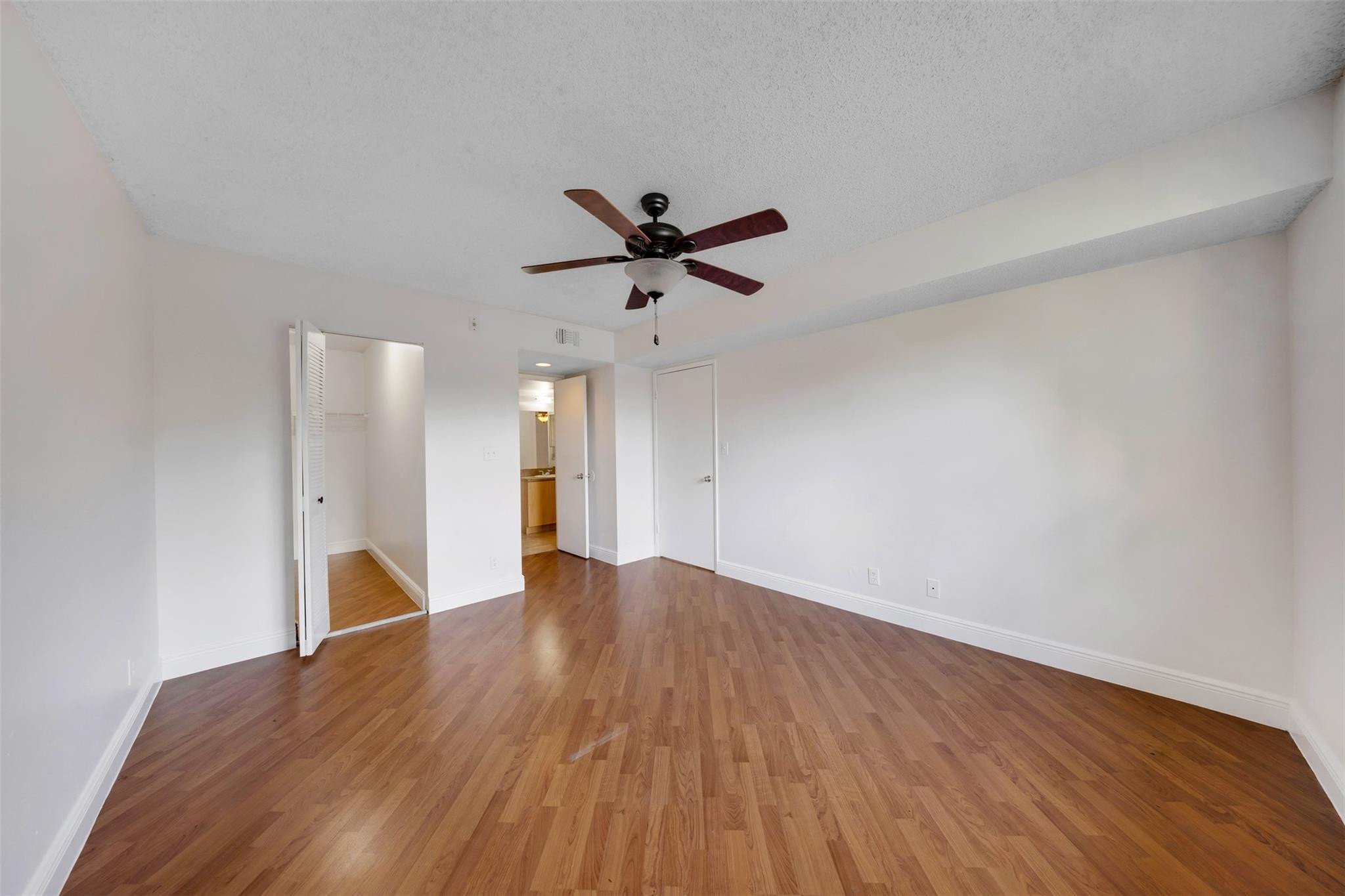 BREEZES AT PALM AIRE CONDO - Residential Lease